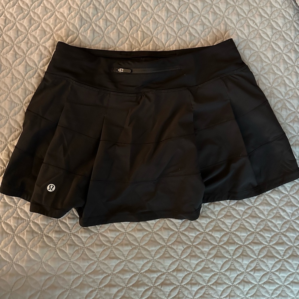 lululemon pace rival mid length skirt 4” size 6